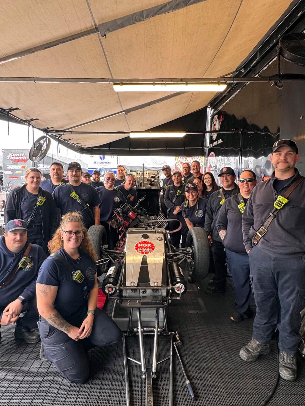 Firefighters in the pit, Chris King's #343